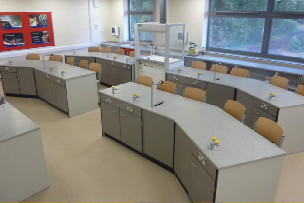 web-Science-laboratory-furniture-14