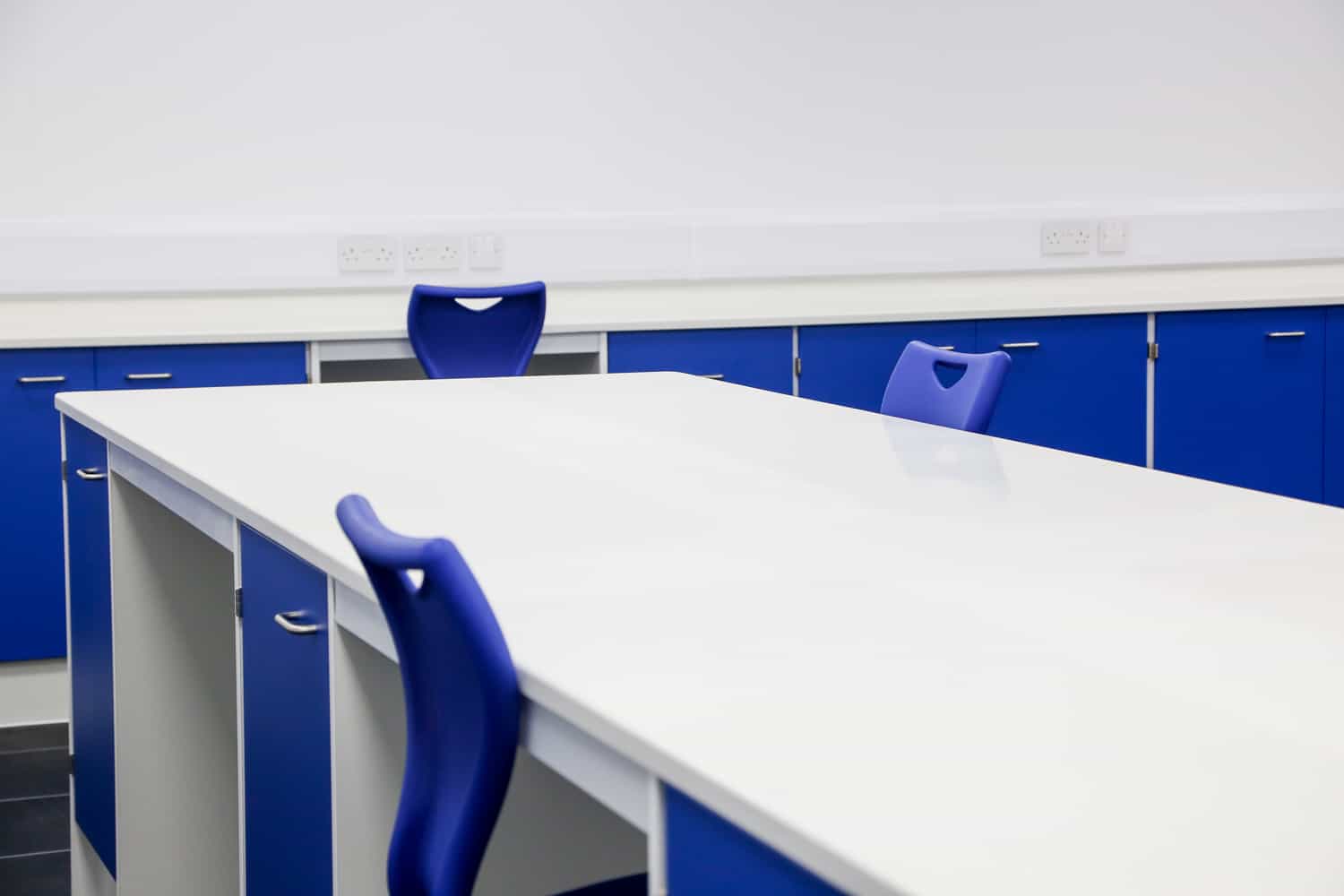 Velstone laboratory worktop for research, industrial, university and medical laboratories.