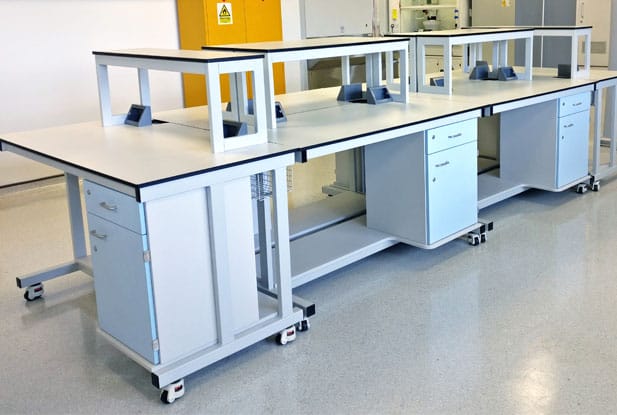 Flexible laboratory benching unit 